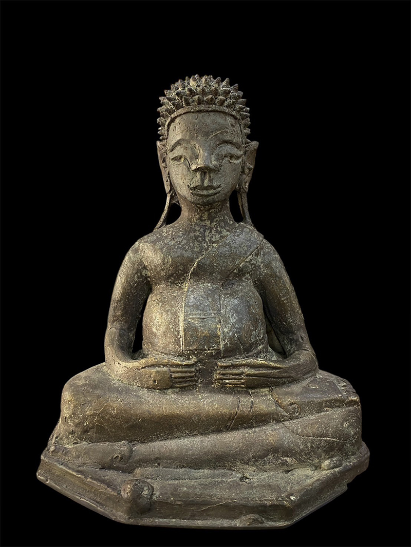 #laosbuddha #bronzebuddha #standingbuddha #buddha #buddhas #buddhastatue #buddhaart #buddhist #antiquebuddhas #antiquebuddha #Laos #buddhastatues