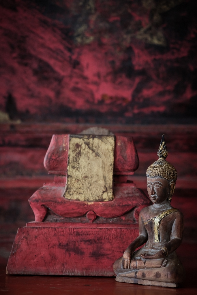 #woodthaibuddha #thaibuddha #lannabuddha #buddha #buddhas 3buddhastatue #antiquebuddha #antiquebuddhas #buddhaforsale