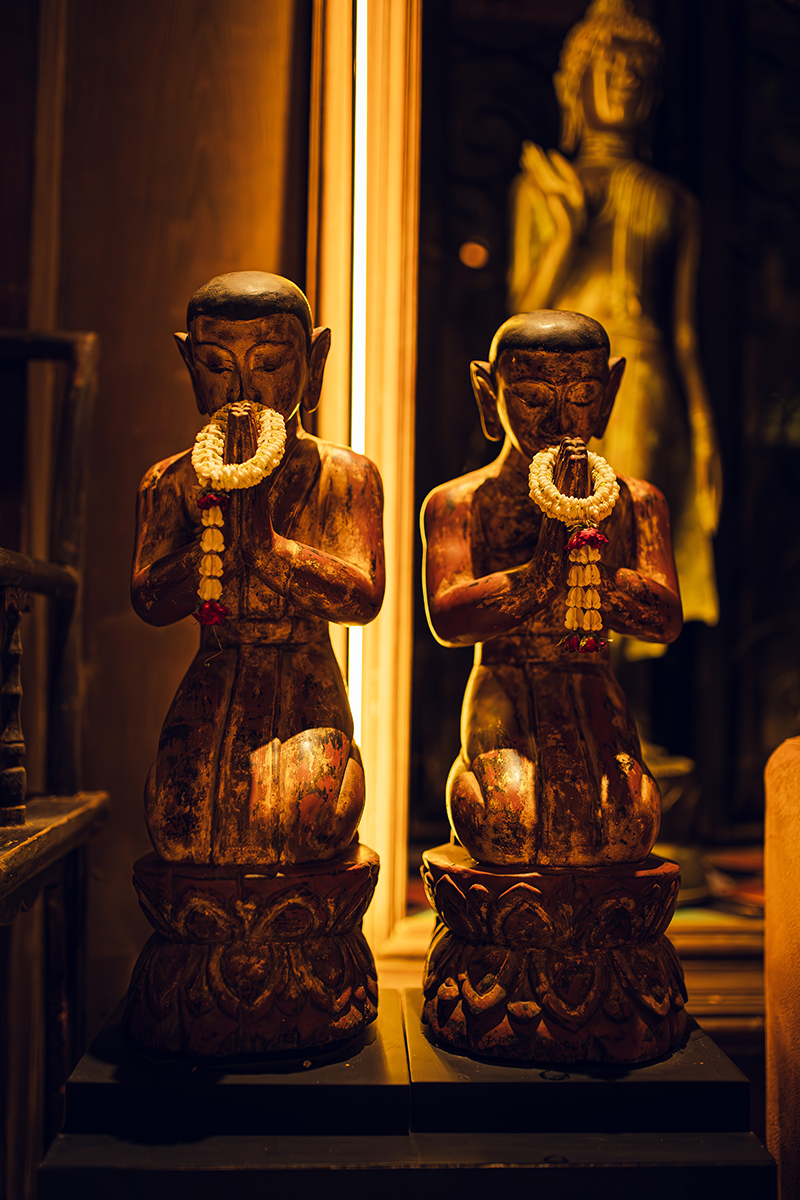#monk #monks #buddhistmonk #antiquebuddha #antiquebuddhas #statue