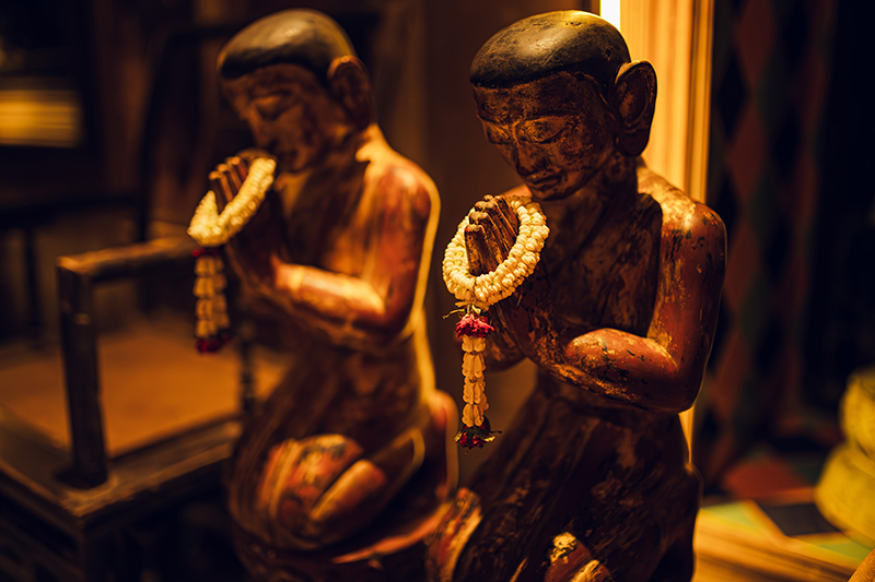 #monk #monks #buddhistmonk #antiquebuddha #antiquebuddhas #statue