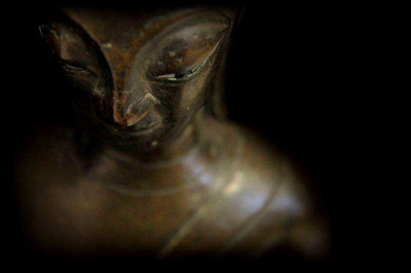 Extremely Rare Early 17C Sitting Bronze Laos Buddha #069-2