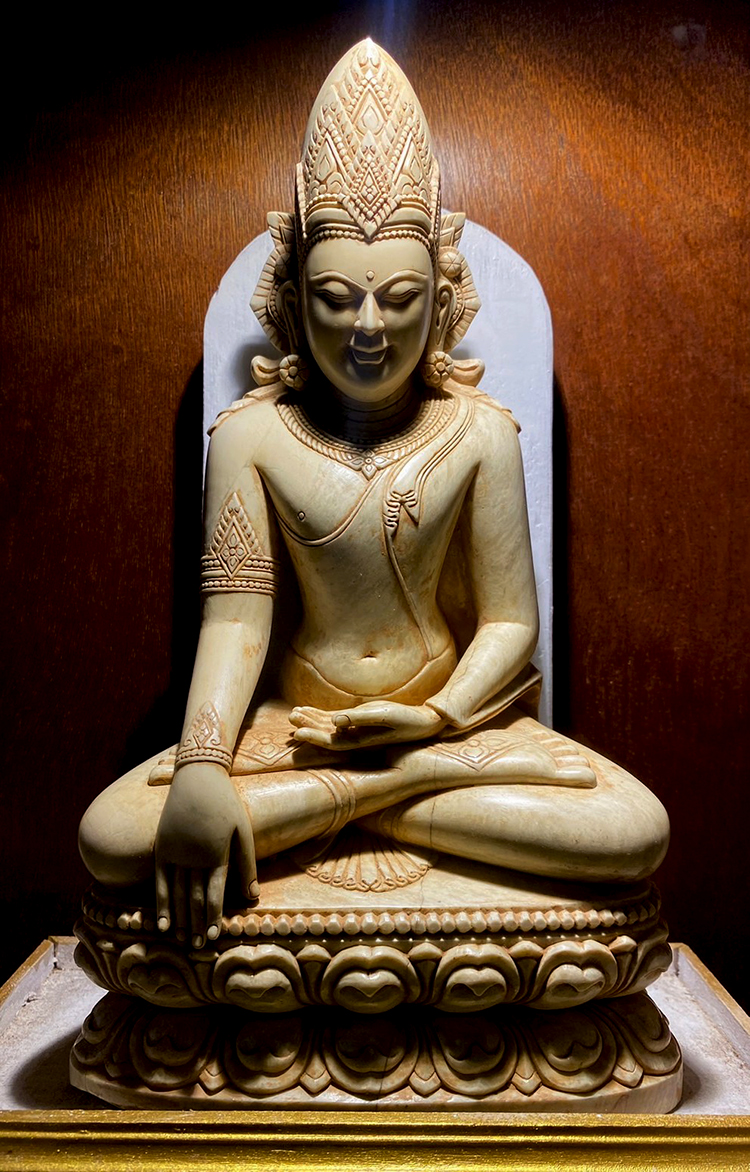 #alabasterbuddha #buddha #recliningbuddha #antiquebuddhas #antiquebuddha