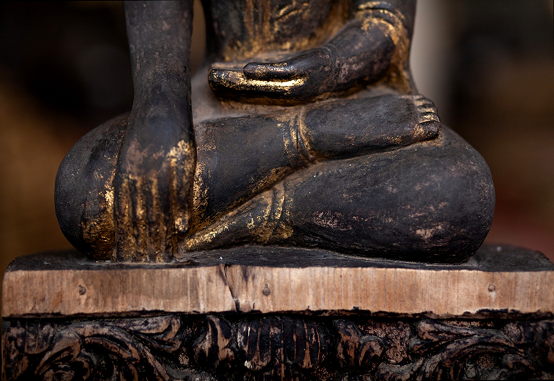 Extremely Rare 18C Crown Shan Burmese Buddha #BB085