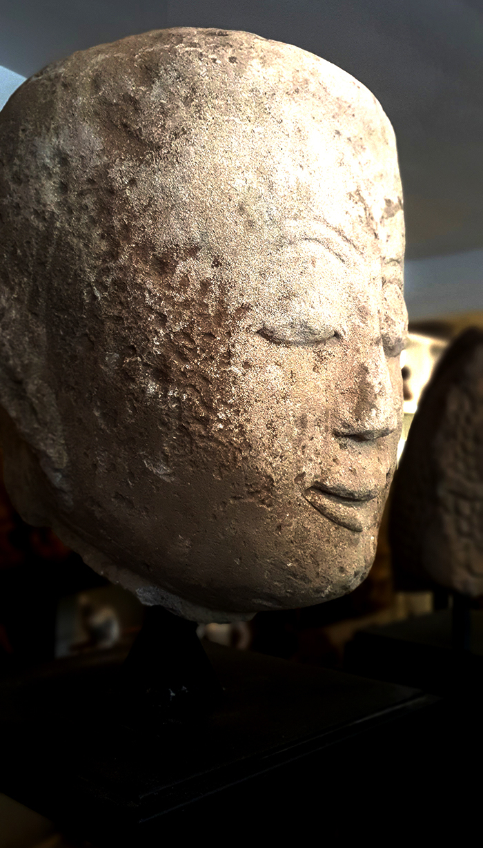 #buddhahead #earlebuddhahead #sandstonebuddhahead #stonebuddhahead #antiquebuddhas #antiquebuddha