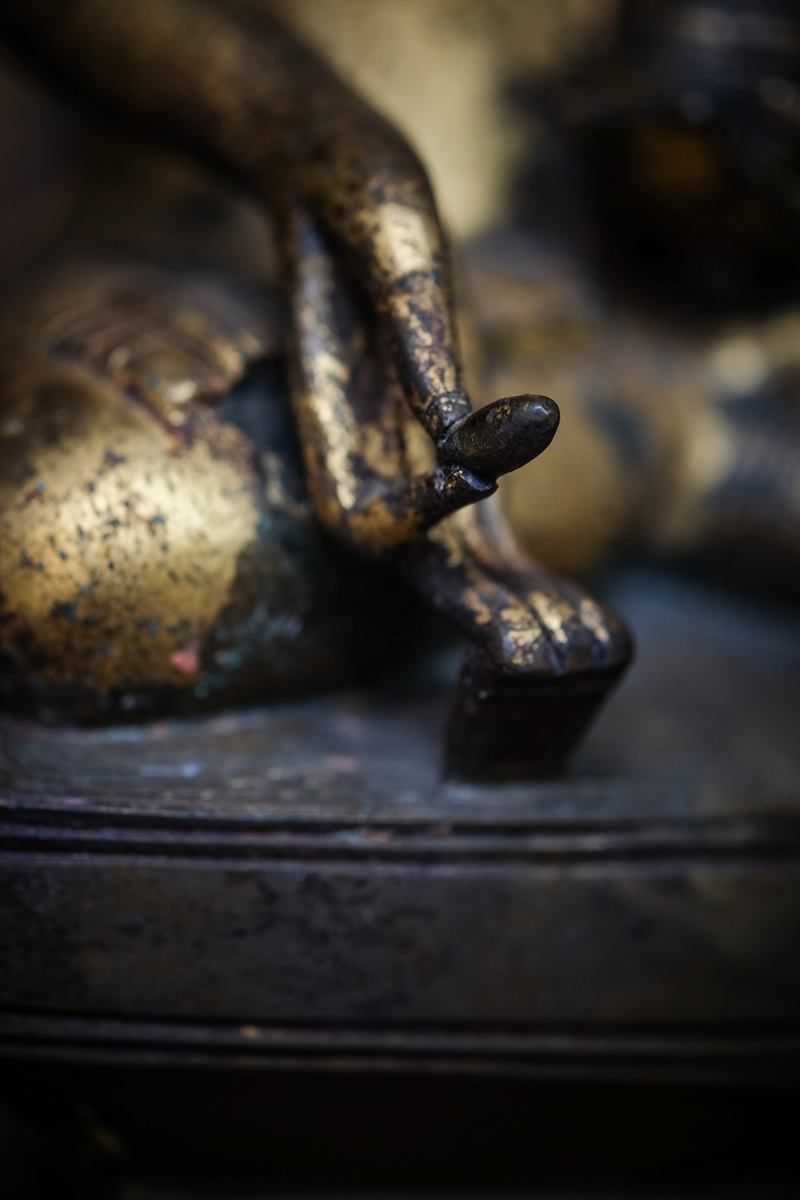 Extremely Rare Early 18C Bronze Burmese Shan Buddha # DW006