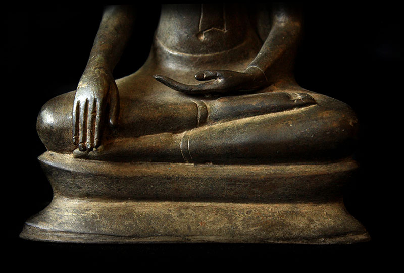 Extremely Rare 18C Sitting Bronze Laos Buddha #B02-24