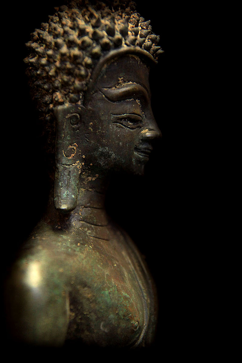 #laosbuddha #bronzebuddha #standingbuddha #buddha #buddhas #buddhastatue #buddhaart #buddhist #antiquebuddhas #antiquebuddha #Laos #buddhastatues