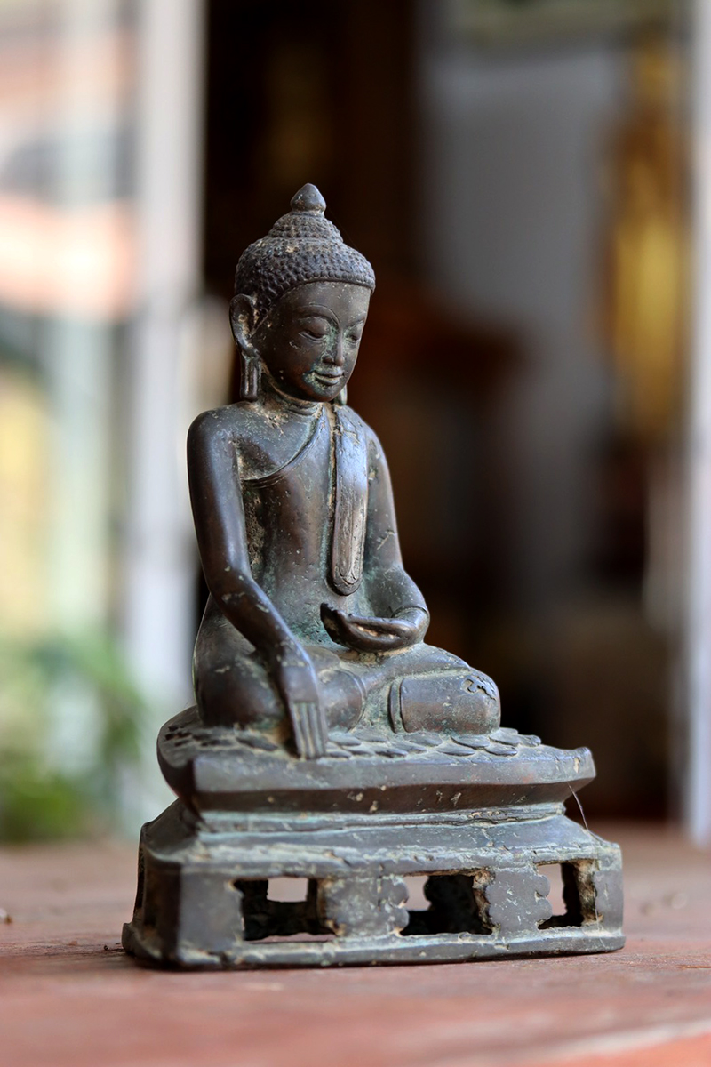 #bronzeburmabuddha #mandalaybuddha #burmabuddha #buddha #antiquebuddhas