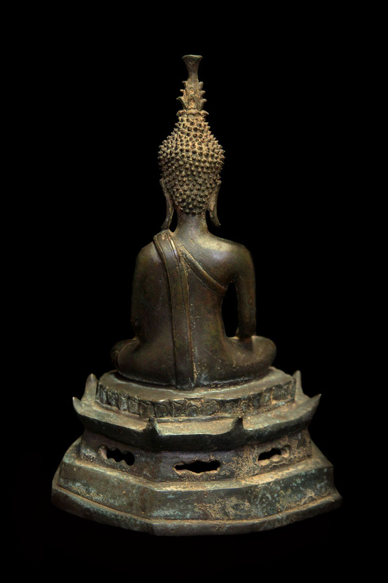 #laosbuddha #bronzebuddha #standingbuddha #buddha #buddhas #buddhastatue #buddhaart #buddhist #antiquebuddhas #antiquebuddha #Laos #buddhastatues