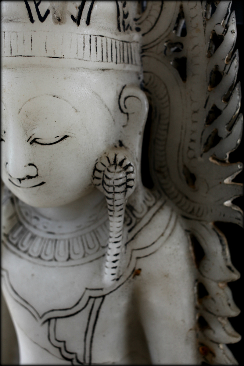 Extremely Rare 18C Alabaster Ava Buddha #BB176