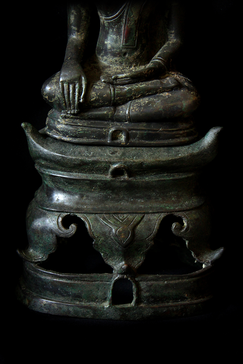 18C Sitting Bronze Laos Buddha #B02-12