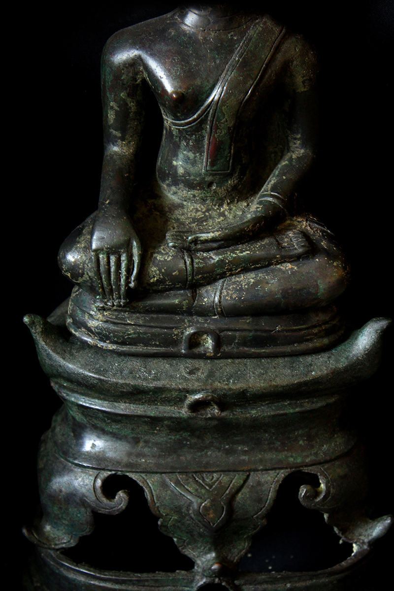 18C Sitting Bronze Laos Buddha #B02-12