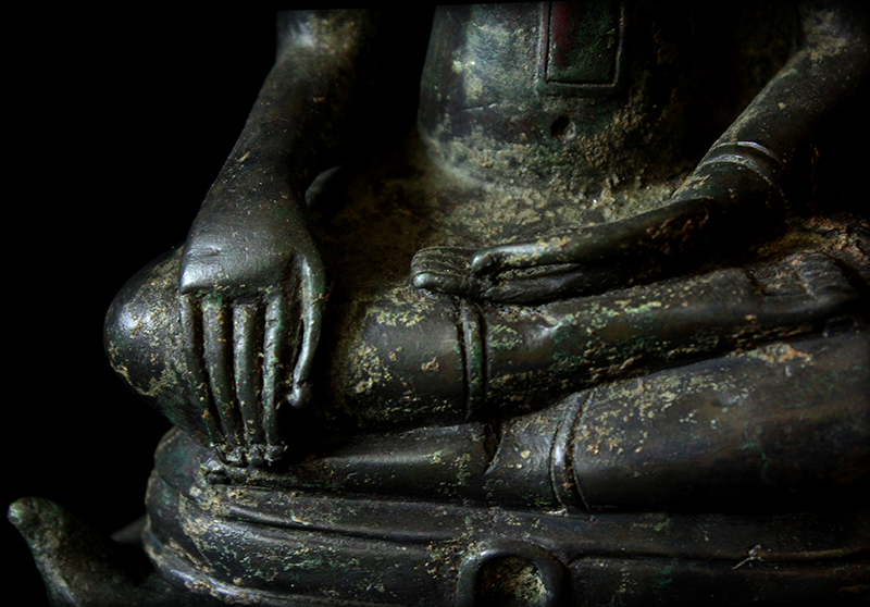 18C Sitting Bronze Laos Buddha #B02-12