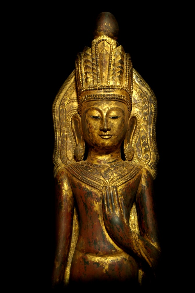 Extremely Rare 18C Wood Burmese Shan Pagan Buddha #B043