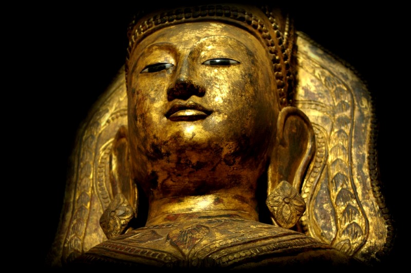 Extremely Rare 18C Wood Burmese Shan Pagan Buddha #B043