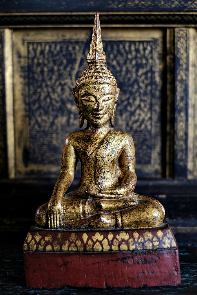 #woodthaibuddha #thaibuddha #lannabuddha #buddha #buddhas 3buddhastatue #antiquebuddha #antiquebuddhas #buddhaforsale