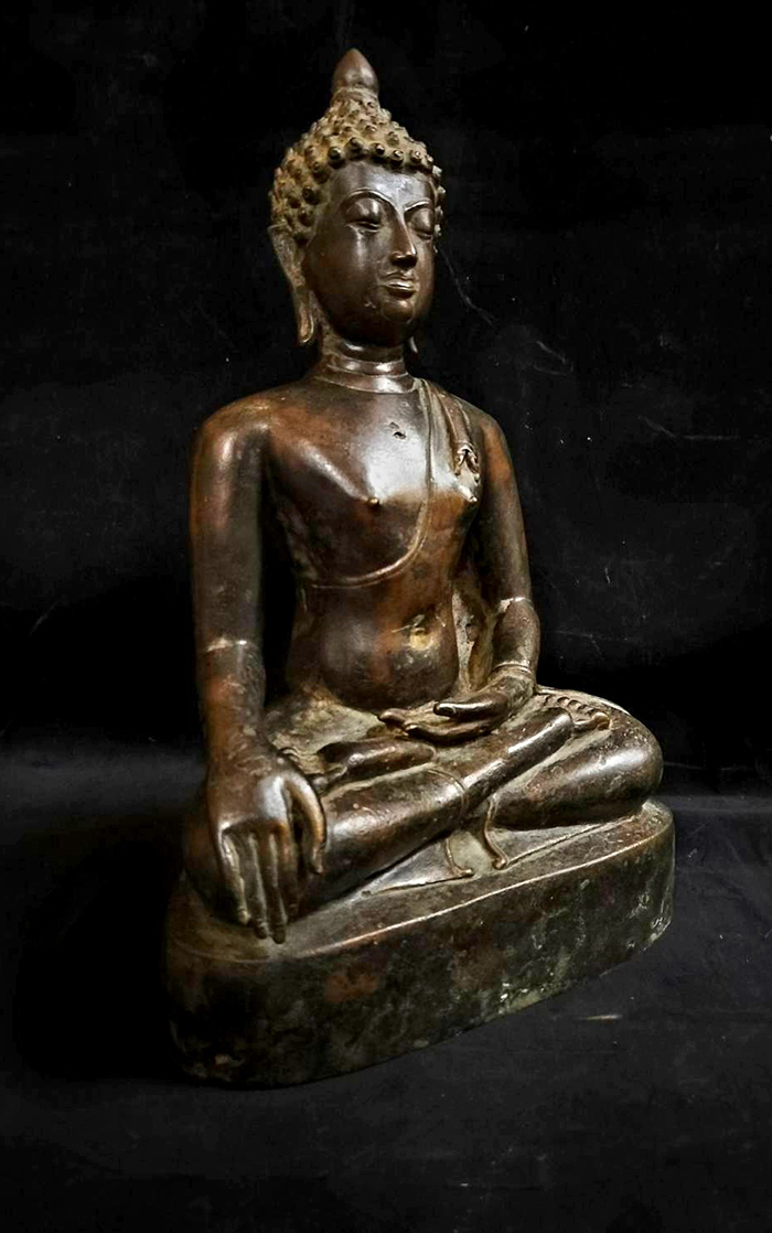 #buddha #buddhastatue #thaibuddha #chiangsangbuddha #antiquebuddha #antiquebuddhas