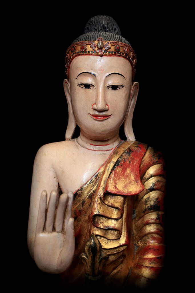 #woodburmabuddha #burmabuddha #antiquebuddha #buddha #buddhastastue #statue #shanbuddha #avabuddha 3mandalaybuddha #antiquebuddhas #buddhaart