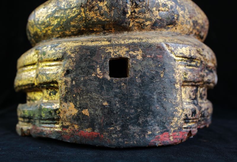 Extremely Rare 18C Wood Shan Burmese Buddha Head #BB301