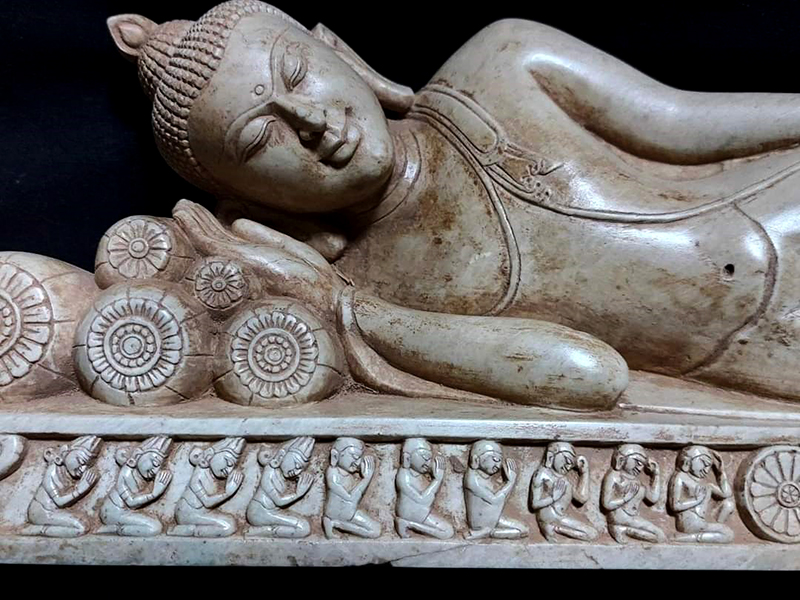 #alabasterbuddha #buddha #recliningbuddha #antiquebuddhas #antiquebuddha