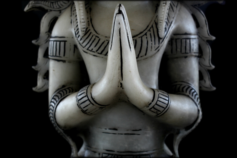 Extremely Rare 17C Alabaster Sitting Crowned Ava Buddha #DW016