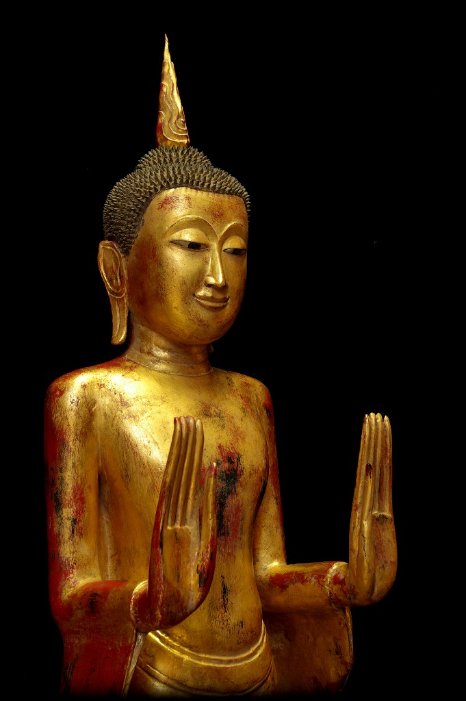 Extremely Rare 18C Wood Thai Buddha #B048-2
