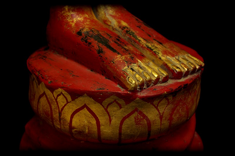 Extremely Rare 18C Wood Thai Buddha #B048-2