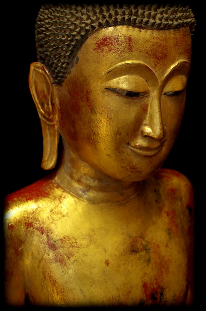 Extremely Rare 18C Wood Thai Buddha #B048-2