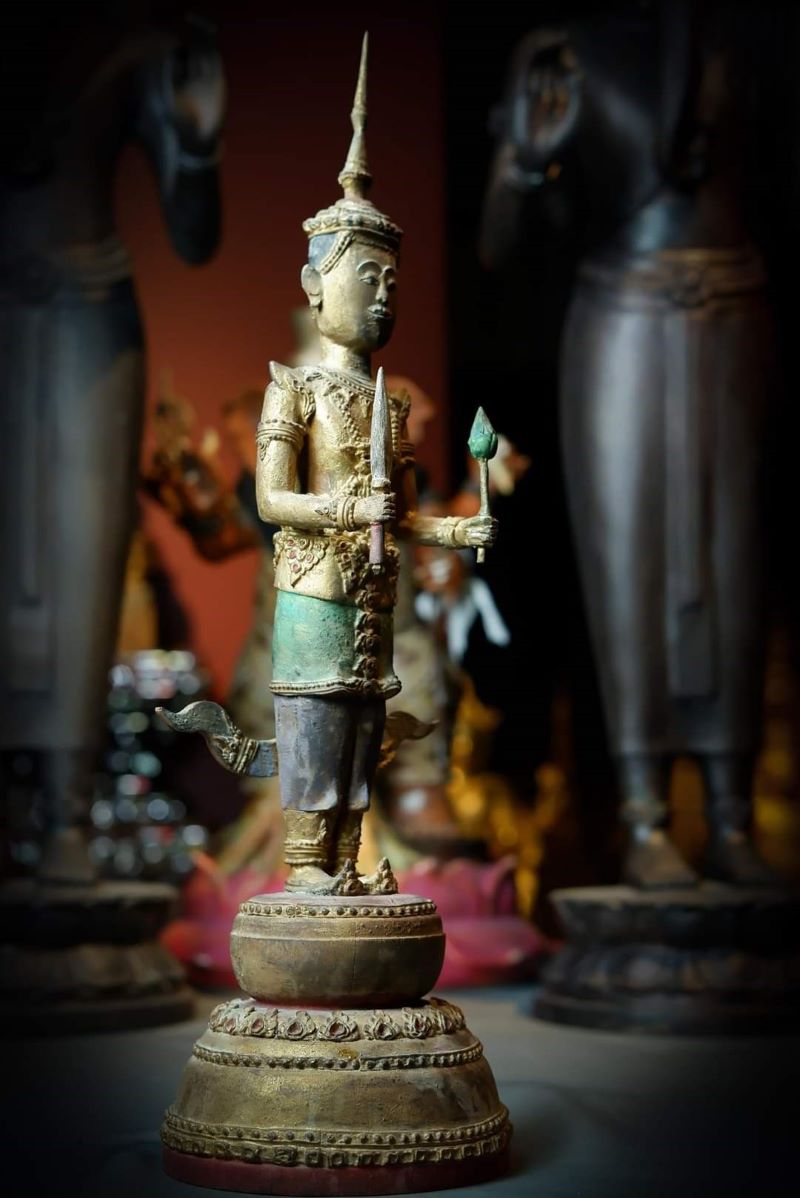 #statue #thaisatatue #antiquebuddhas #antiquebudha
