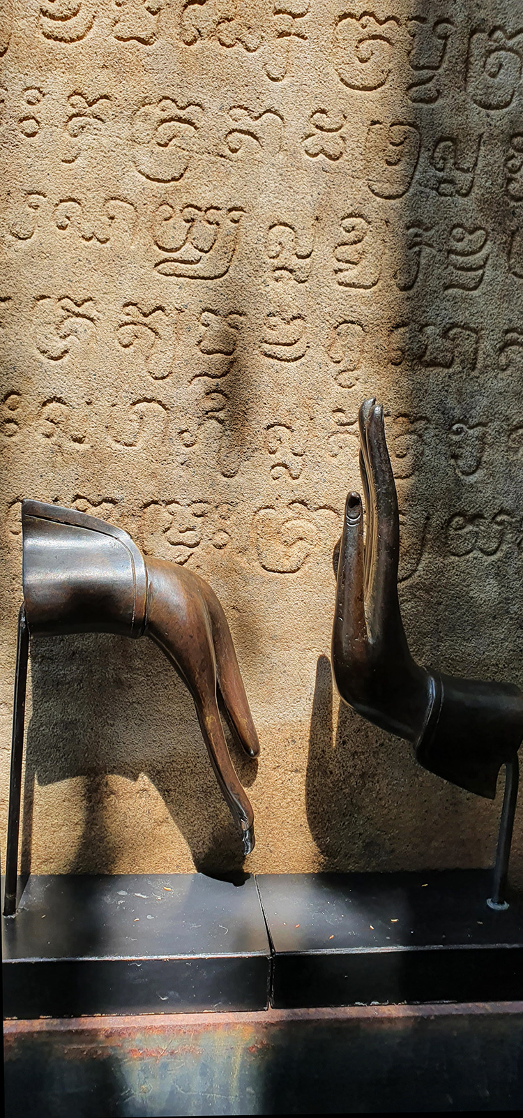 Extremely Rare Early 19C Buddhist Hand #B10