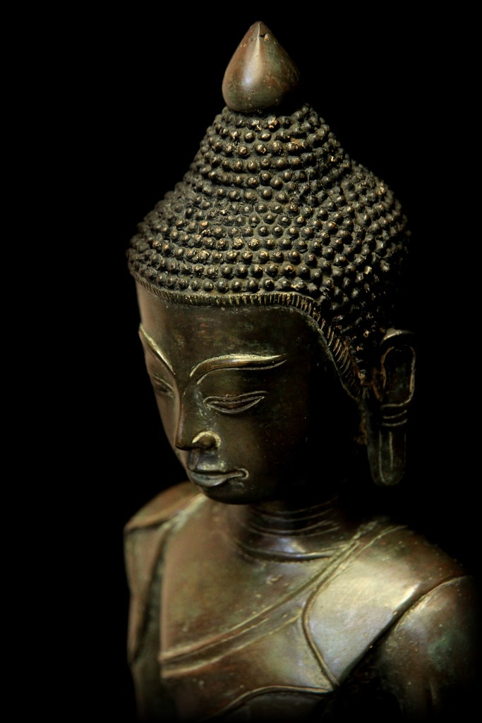 Extremely Rare 18C Bronze Burmese Ava Buddha # BB323