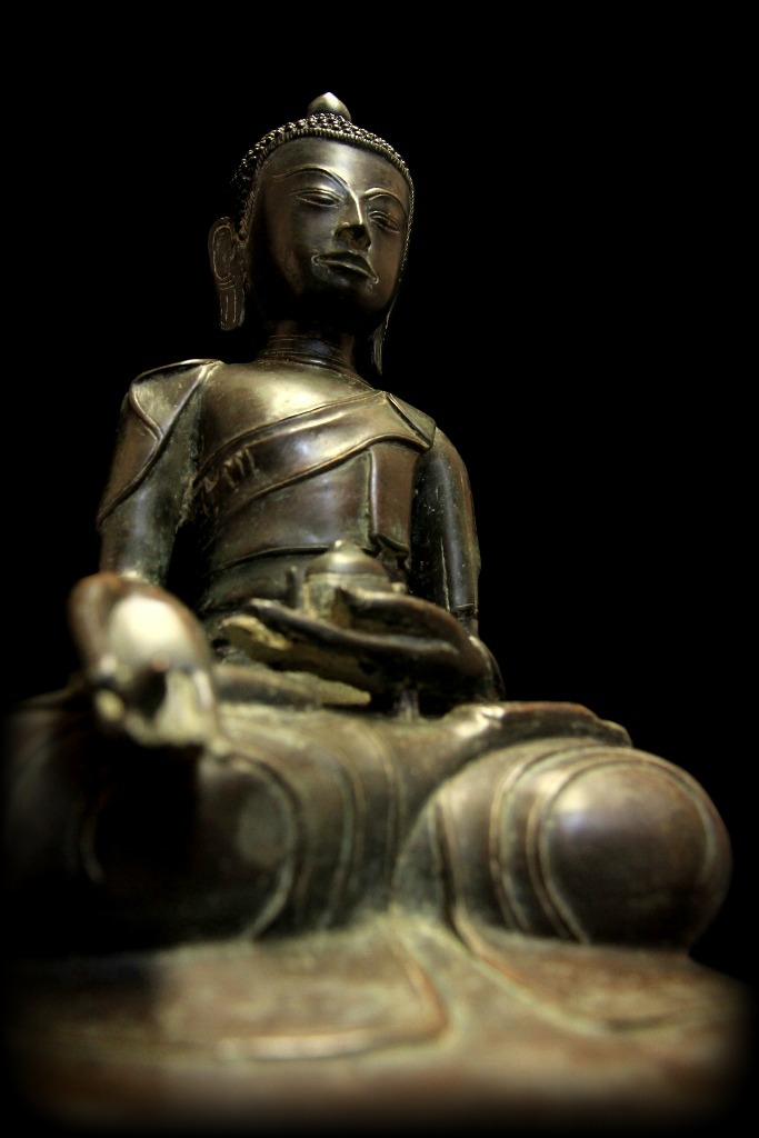 Extremely Rare 18C Bronze Burmese Ava Buddha # BB323