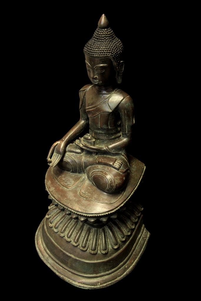 Extremely Rare 18C Bronze Burmese Ava Buddha # BB323