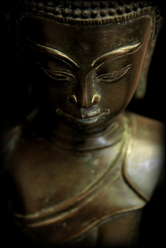 Extremely Rare 18C Bronze Burmese Ava Buddha # BB323