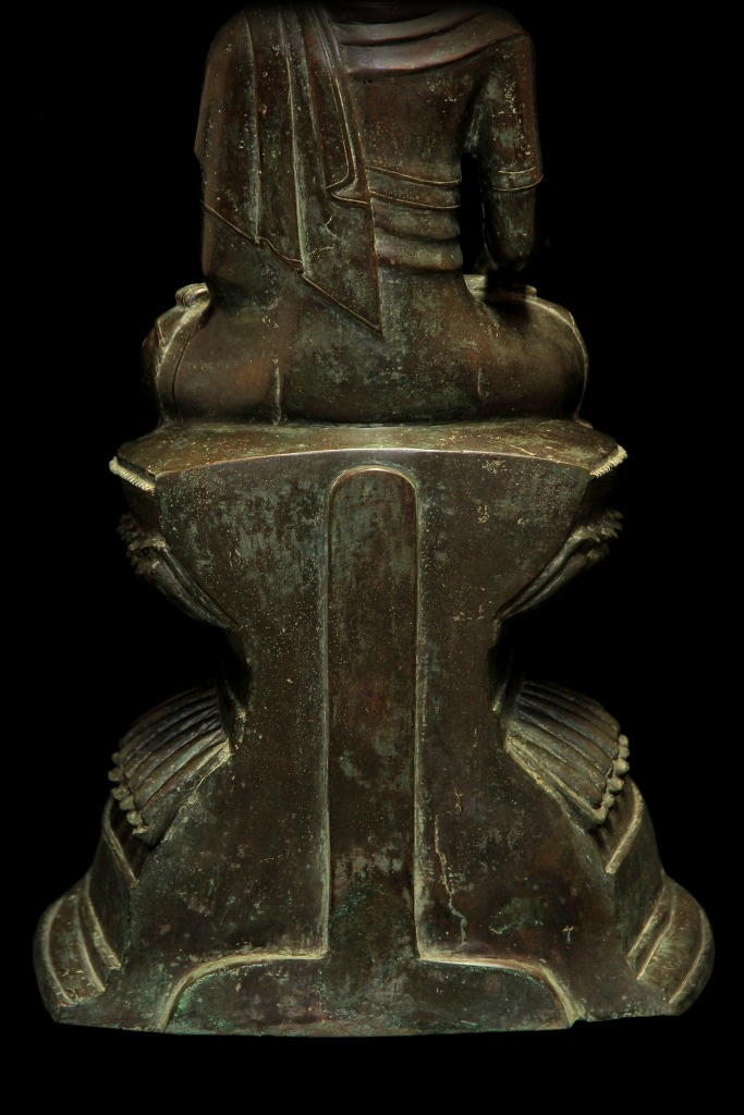 Extremely Rare 18C Bronze Burmese Ava Buddha # BB323