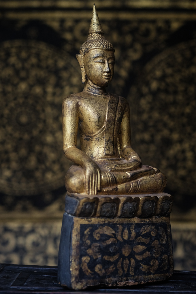 #thaibuddha #buddha #buddhas #antiquebuddhas #antiquebuddha #woodbuddha #sittingbuddha