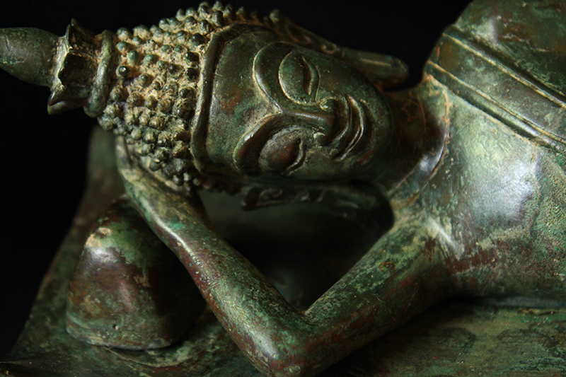 Extremely Rare 18C Bronze Reclining Laos Buddha #DW050
