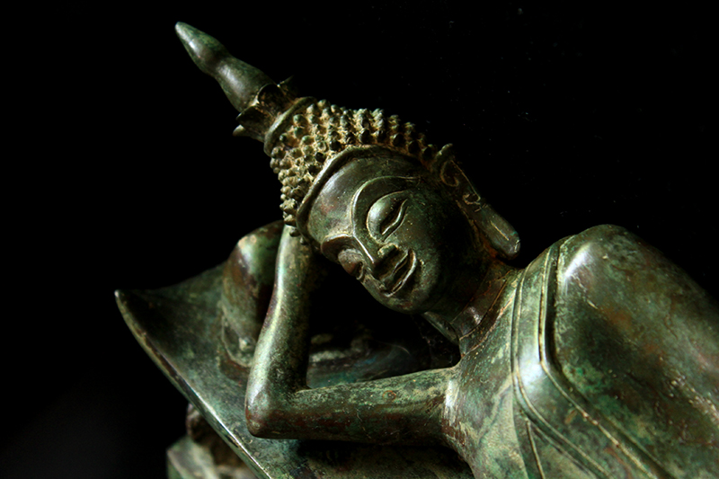 Extremely Rare 18C Bronze Reclining Laos Buddha #DW050