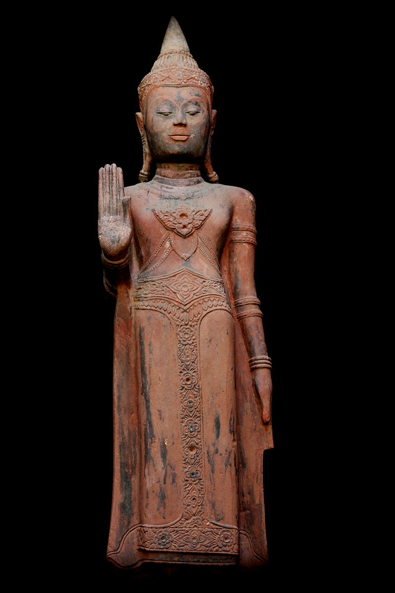 #uthongbuddha #thaibuddha #buddha #Buddhastatue #sandstonebuddha #antiquebuddhas #antiquebuddha 