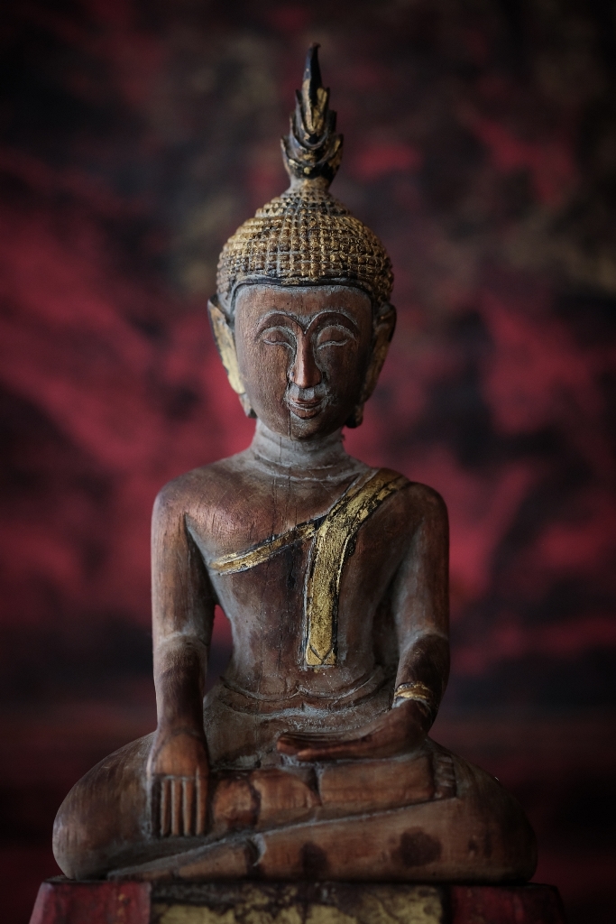 #woodthaibuddha #thaibuddha #lannabuddha #buddha #buddhas 3buddhastatue #antiquebuddha #antiquebuddhas #buddhaforsale