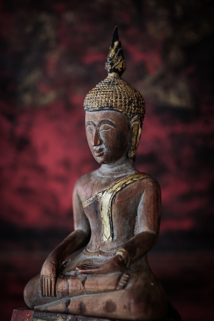 #woodthaibuddha #thaibuddha #lannabuddha #buddha #buddhas 3buddhastatue #antiquebuddha #antiquebuddhas #buddhaforsale