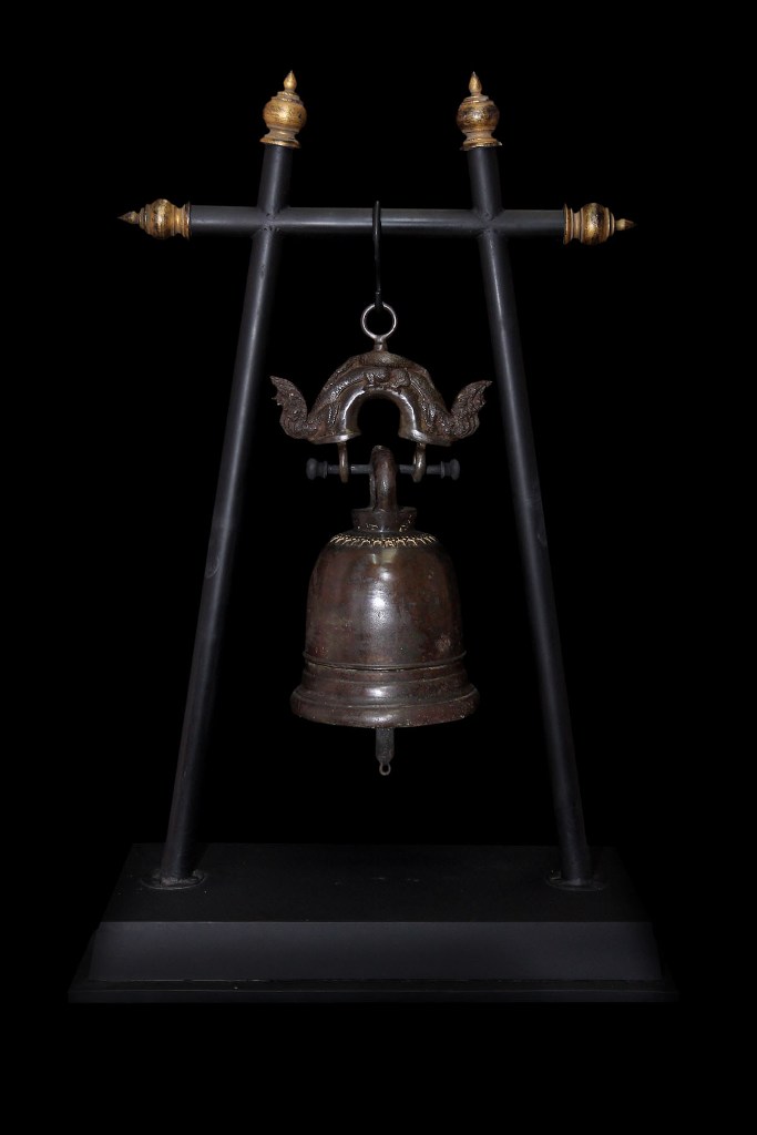 Extremely Rare Early 19C Bronze Laos Temple Bell #BB213
