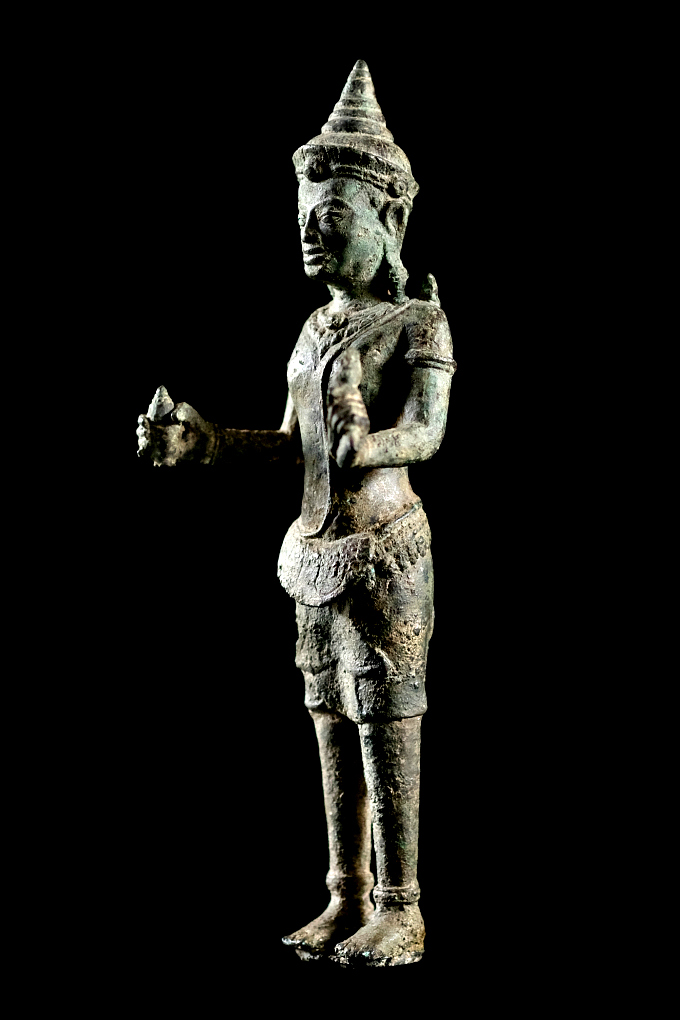 Fantastic 19C Bronze Burmese Buddhist Monk #B033-2