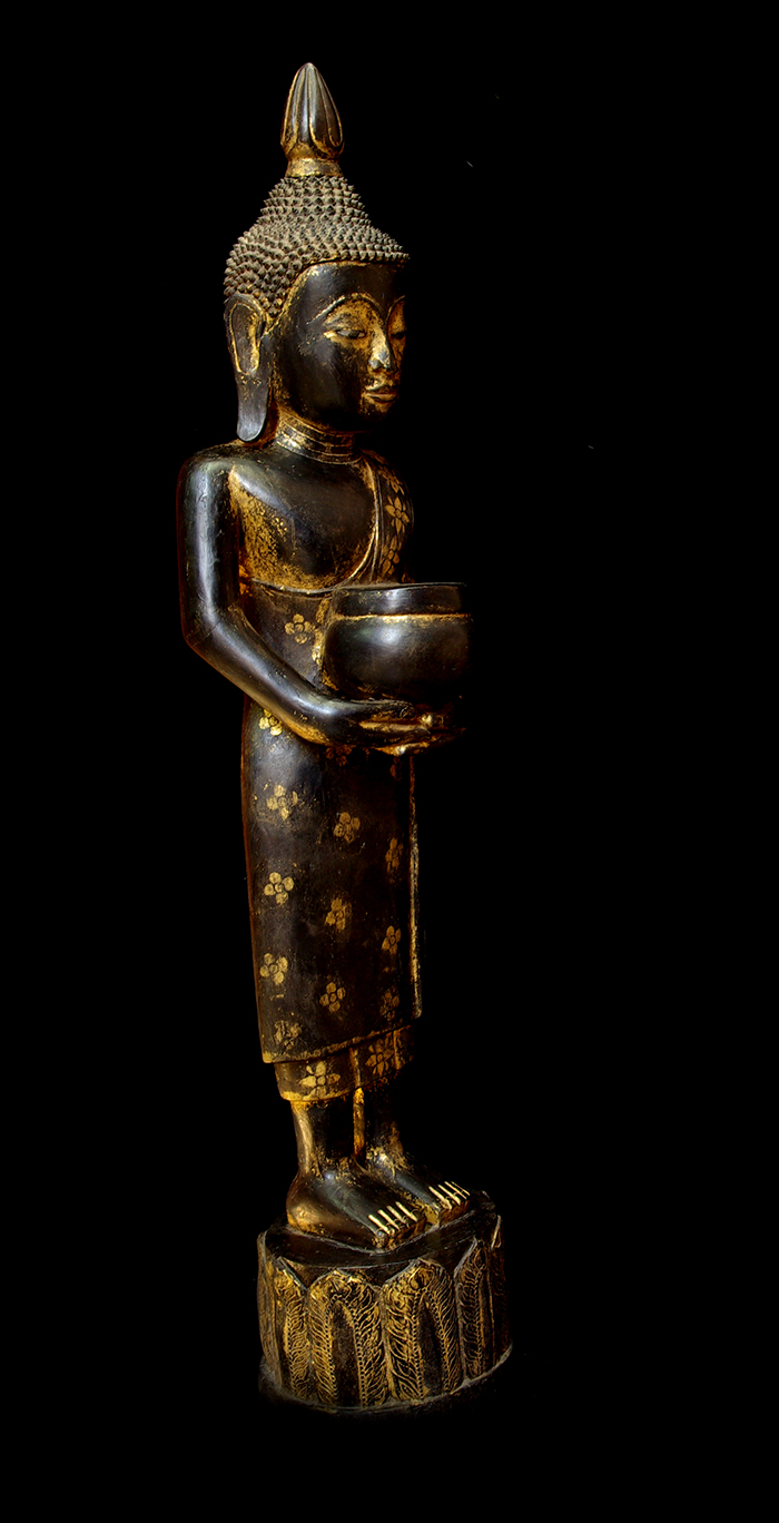 Extremely Rare Early 19C Wood Thai Lanna Buddha #B042-2