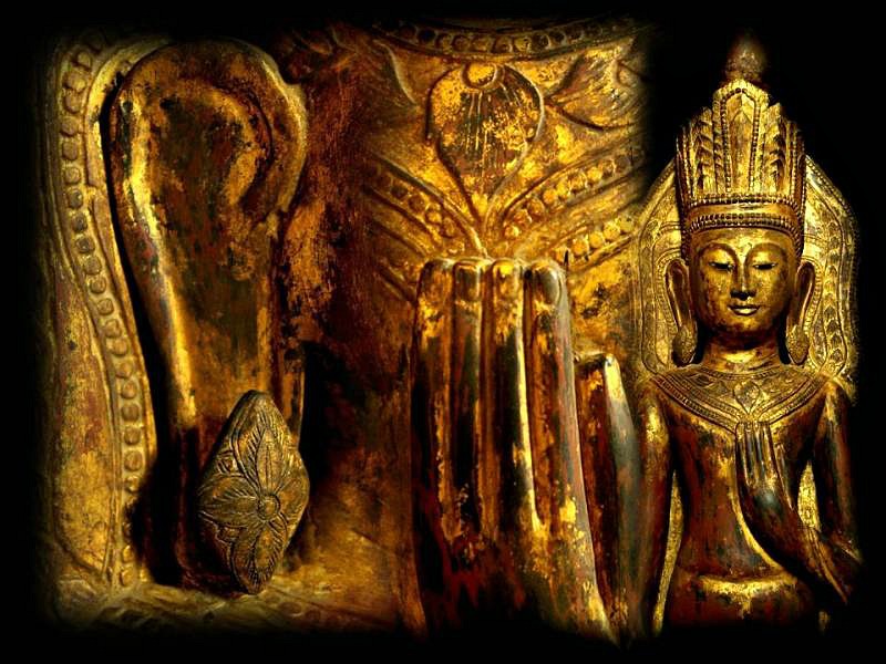 Extremely Rare 18C Wood Burmese Shan Pagan Buddha #B043