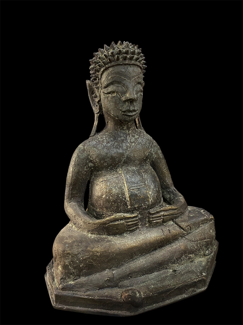 #laosbuddha #bronzebuddha #standingbuddha #buddha #buddhas #buddhastatue #buddhaart #buddhist #antiquebuddhas #antiquebuddha #Laos #buddhastatues
