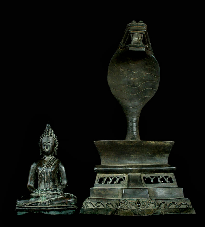 Extremely Rare 18C Sitting Bronze Laos Buddha #OF041