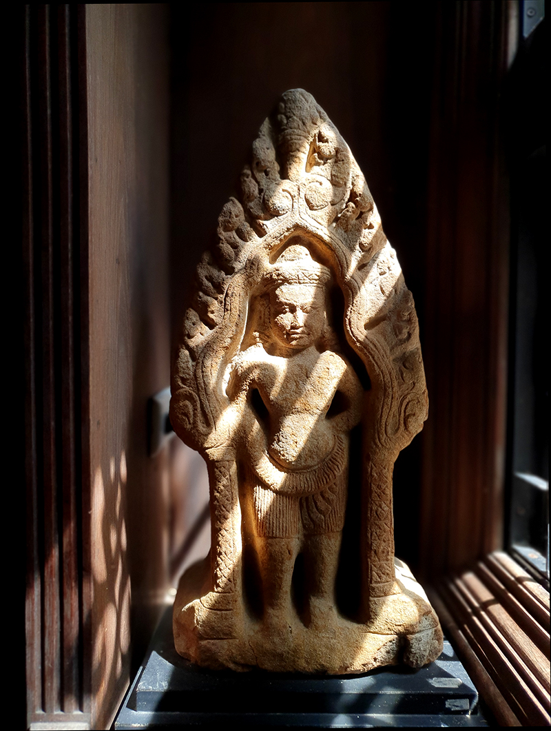 #khmer #sandstonestatue #buddhastatue #buddha #antiquebuddhas #antiquebuddha