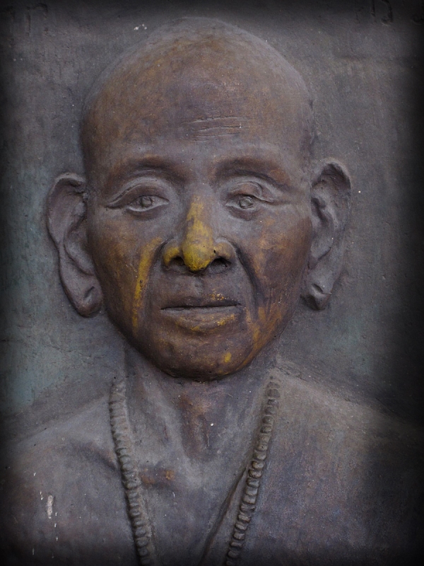Extremely Rare 18C Bronze Chiangsang Buddha # B02-5