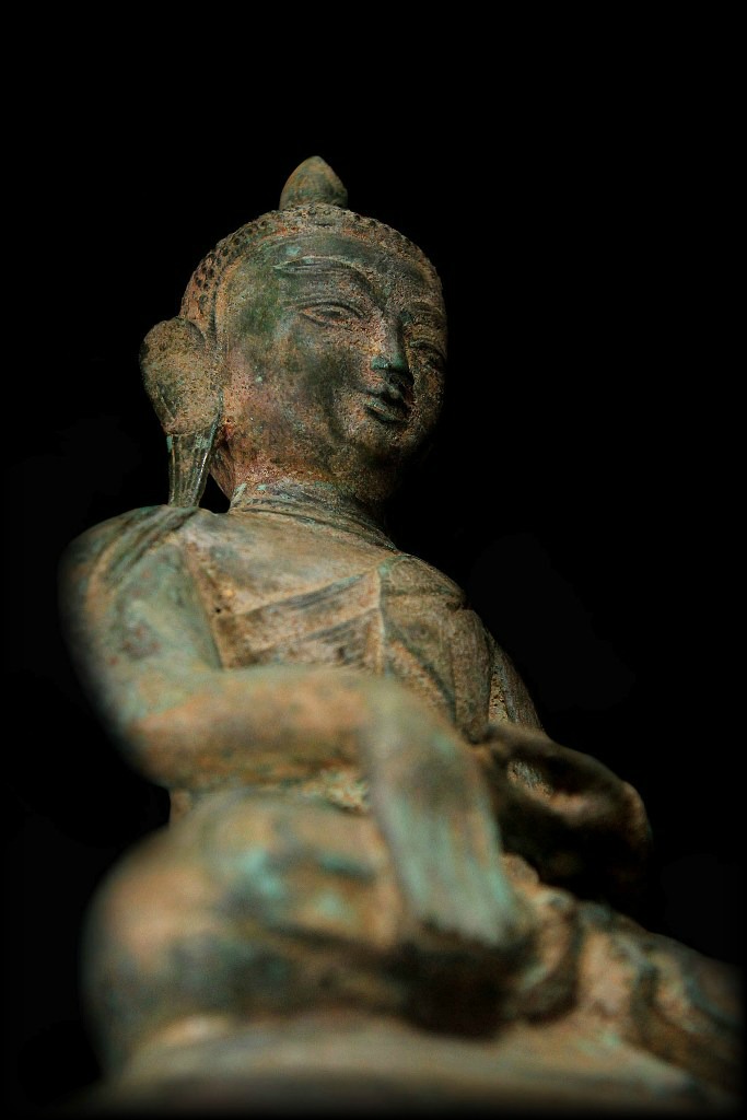 Extremely Rare 17C - 18C Bronze Burmese Ava Buddha # BB204
